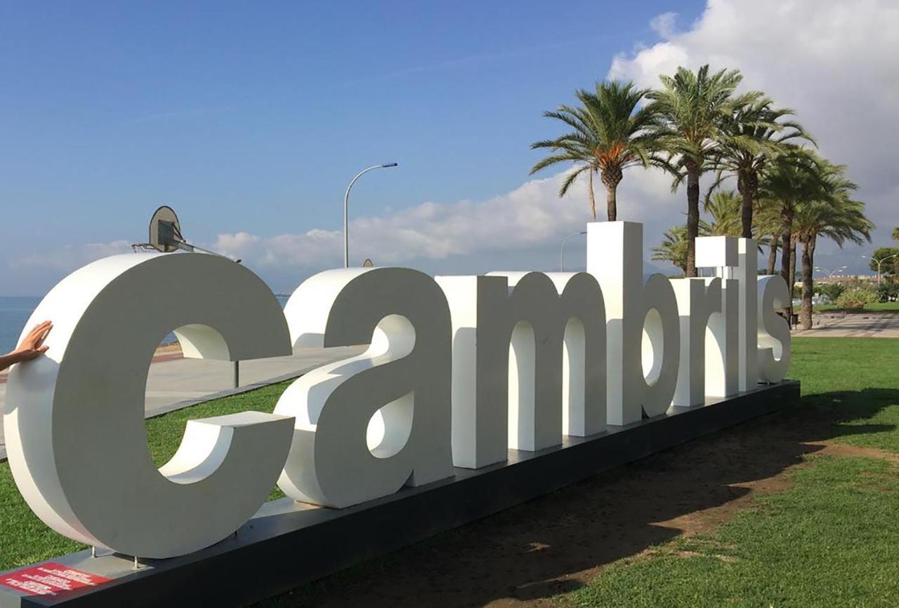 Golden Cambrils Lägenhet Exteriör bild